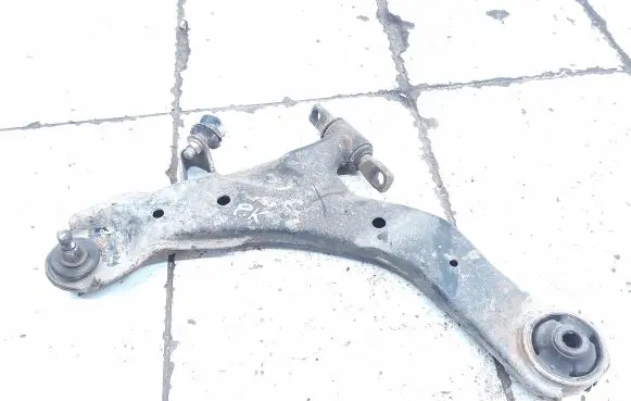 Hyundai Elantra Front lower control arm/wishbone