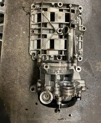 BMW 3 E90 E91 Oil pump 9140307540 7798014 779801406