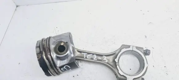 Toyota Corolla Verso AR10 Piston with connecting rod R3US2 7BA22000