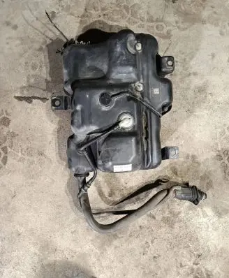 Renault Trafic III (X82) AdBlue liquid reservoir 172A21178R 1018980 1024766
