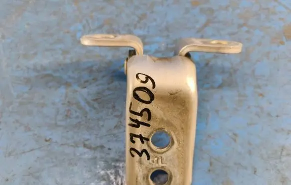 Toyota Prius (XW30) Front door hinge set 6872012151