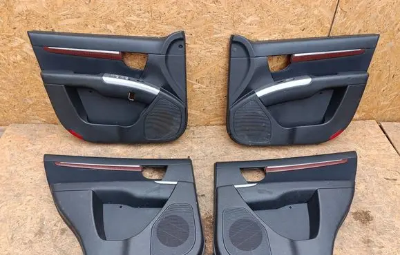 Hyundai Santa Fe Front door card panel trim 823202B000 823702B000