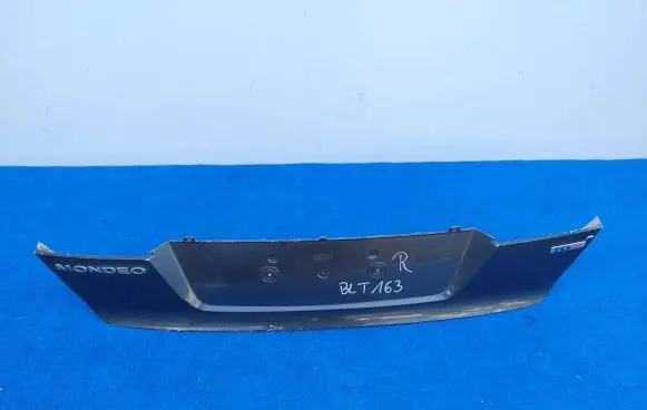Ford Mondeo MK IV Trunk door license plate light bar 7S71-A423A40-A