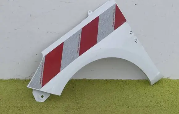 Ford Fiesta Fender H1BB