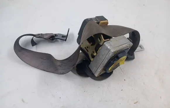 Seat Toledo II (1M) Front seatbelt 1M0857705A