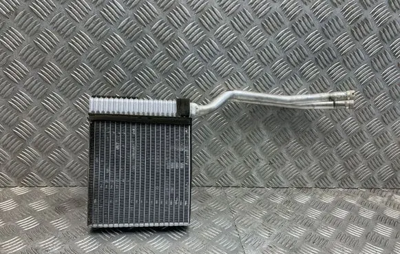 Volvo V50 A/C cooling radiator (condenser) 31332896