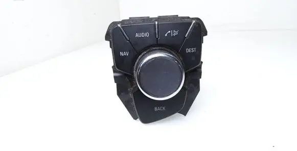Multifunctional control switch/knob