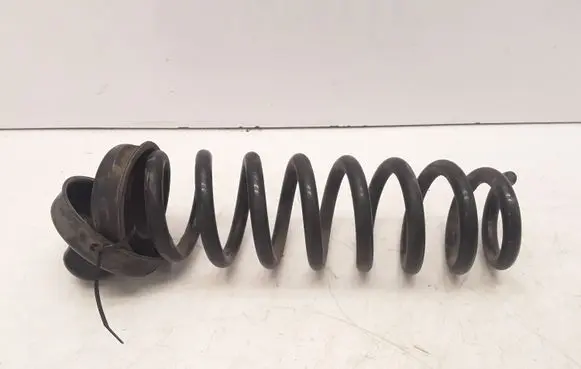 BMW 1 E81 E87 Rear coil spring 6764419 33536764419