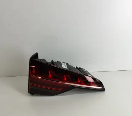 Audi A4 S4 B9 8W Tailgate rear/tail lights 8W9945093AC