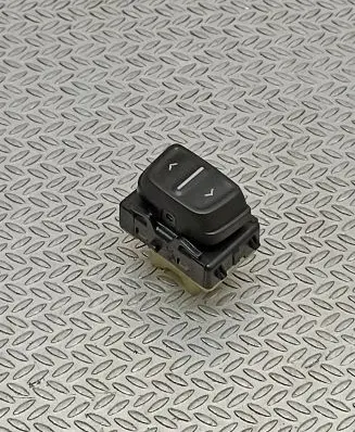 Dacia Sandero Electric window control switch 254214937R 10093716
