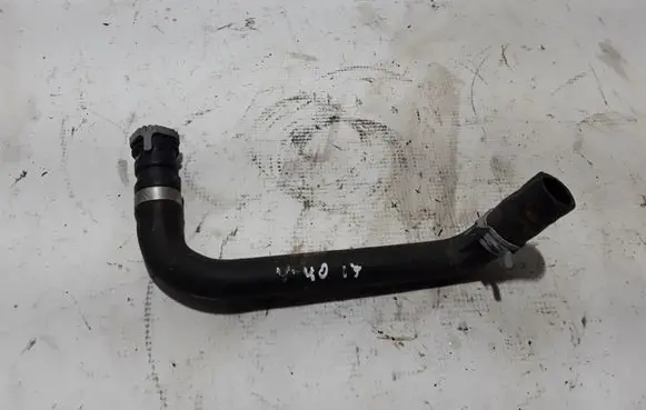 Volvo V40 Engine coolant pipe/hose 31338605
