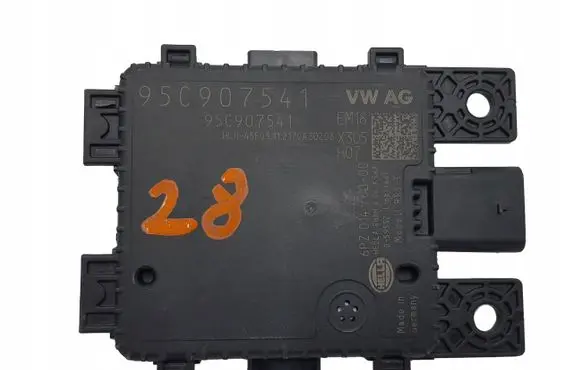 Porsche Macan (95B) Distronic sensor radar 95C907541