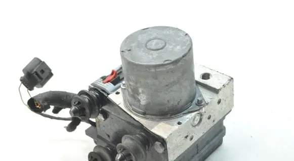 Audi A4 S4 B8 8K ABS Pump 8K0907379BG