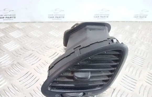 Ford Galaxy Dashboard side air vent grill/cover trim 7M1819703E 95VWA018B09
