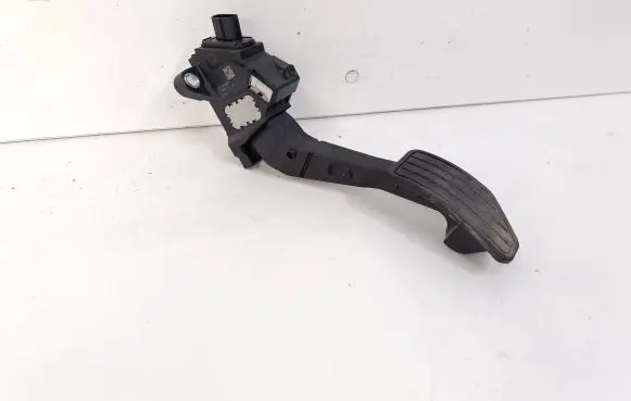 Subaru Outback (BT) Accelerator throttle pedal 36010AN02A