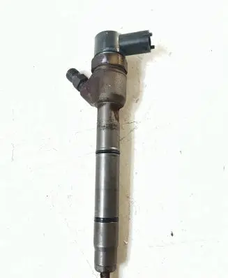 Hyundai i30 Fuel injector 0445110320 338002A900