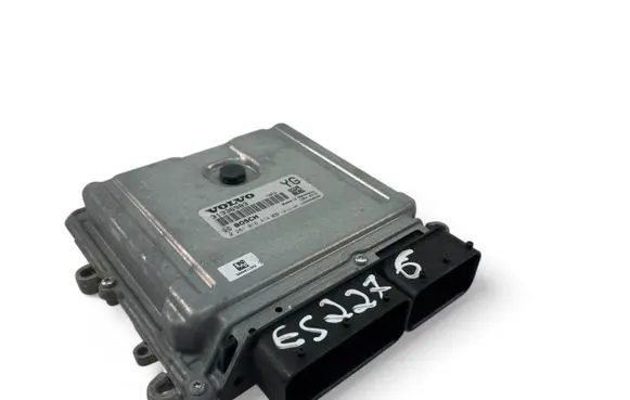 Volvo S60 Engine control unit/module ECU 31336983 0281018414