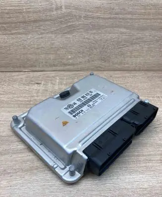 Volkswagen PASSAT B5 Engine control unit/module ECU 038906019DS 0281010543Main