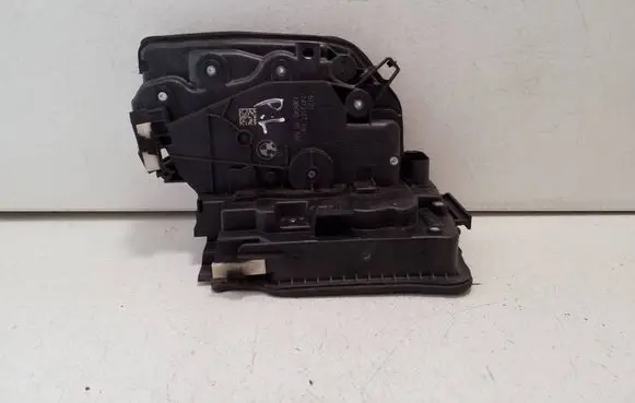 BMW X6 F16 Front door lock 7473157 51217473157