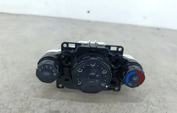 Ford Fiesta Climate control/heater control trim 