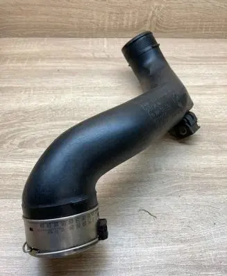 BMW 5 F10 F11 Intercooler hose/pipe 7582314 23557610