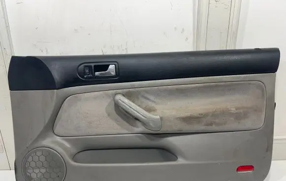 Volkswagen Golf IV Front door card panel trim 1J0867010 0418793