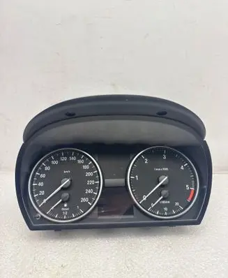Speedometer (instrument cluster)