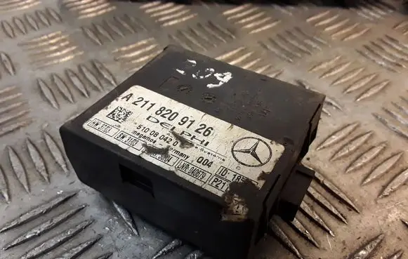 Mercedes-Benz E W211 Alarm control unit/module A2118209126 2118209126