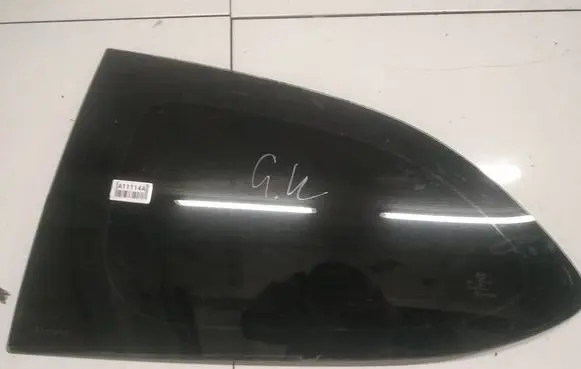 Mazda 2 Rear side window AS2