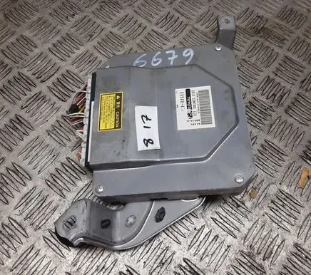 Toyota Prius (XW20) Engine control unit/module 89540471 89540470902 9001900