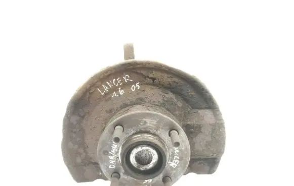 Mitsubishi Lancer Front wheel hub