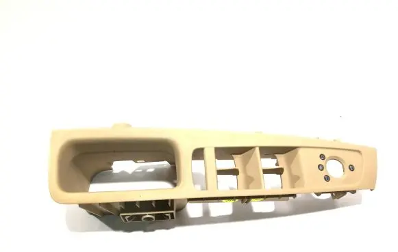 Audi A8 S8 D4 4H Front door interior handle trim 4H1959517 S07