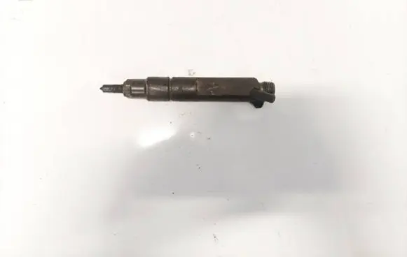 Skoda Octavia Mk1 (1U) Fuel injector 038130201g