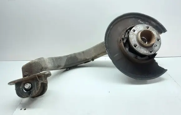 BMW X3 E83 Rear wheel hub spindle/knuckle 3413252