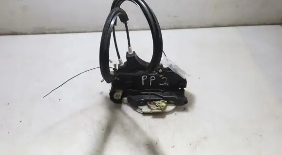 Mitsubishi Colt Front door lock