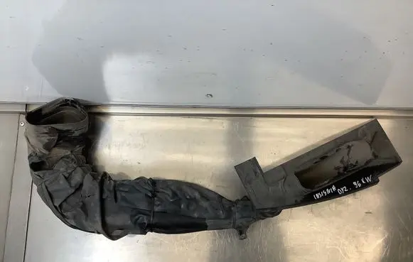 Opel Insignia A Air intake hose/pipe 
