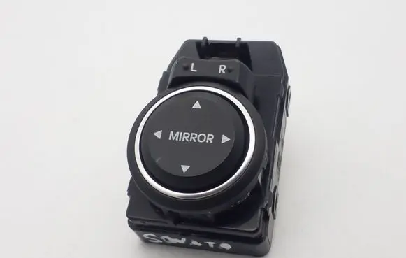 Hyundai Sonata Wing mirror switch 202006586
