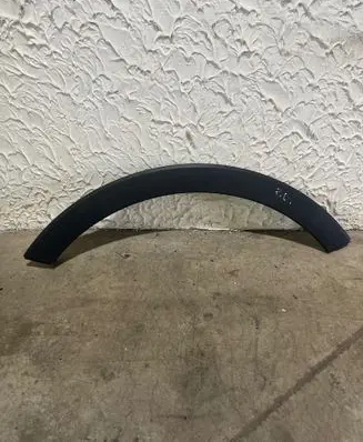 KIA Sportage Front arch trim 877123U000