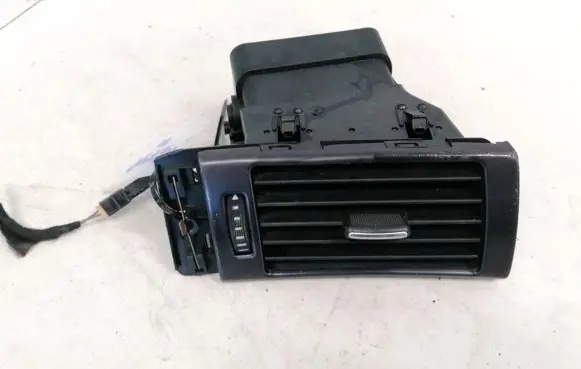 Audi A6 S6 C5 4B Dash center air vent grill 4B1820902