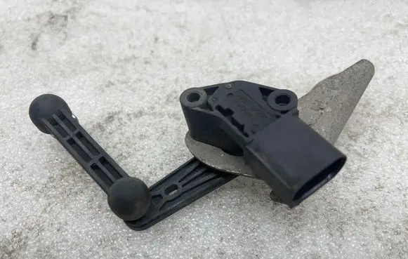 Tesla Model X Headlight/headlamp level sensor 102794100a