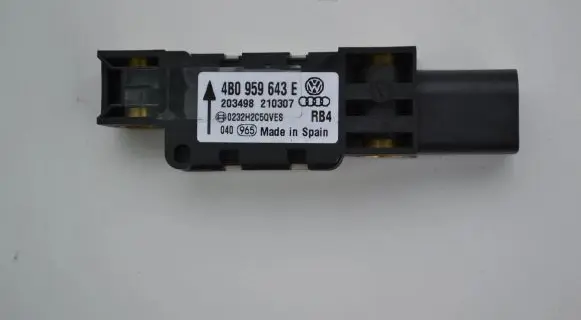 Volkswagen Phaeton Airbag deployment crash/impact sensor 4B0959643E