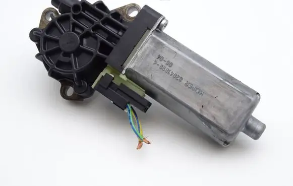 Mercedes-Benz E W211 Seat adjustment motor 0390203002 820418984