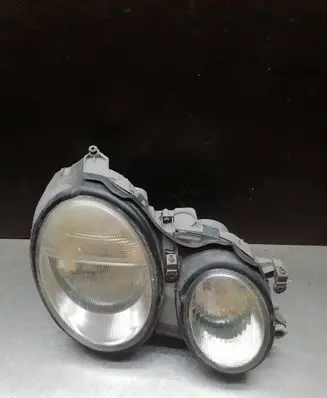 Mercedes-Benz CLK A208 C208 Headlight/headlamp 147552