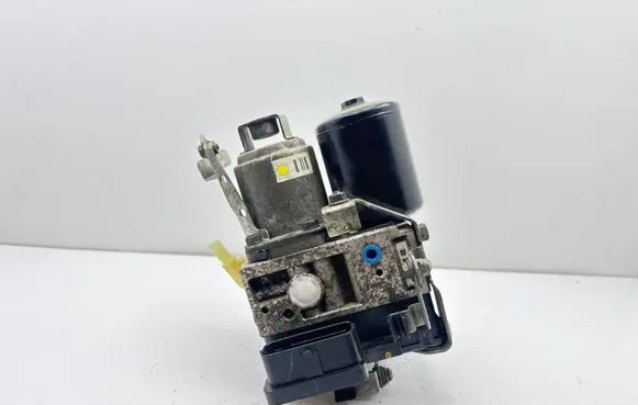 Toyota Prius (XW20) ABS Pump 4451047050 0A151137 T0Y01A