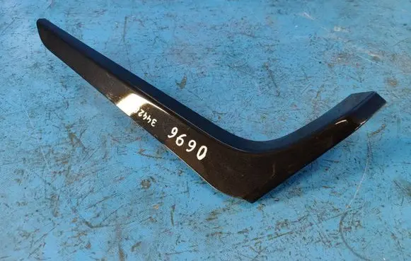 Ford Escape III Radio/GPS head unit trim GJ5Z7804567BA