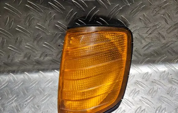 Mercedes-Benz E W124 Front indicator light 014401606LY