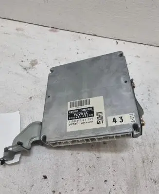 Toyota Avensis Verso Engine control unit/module 8966144300