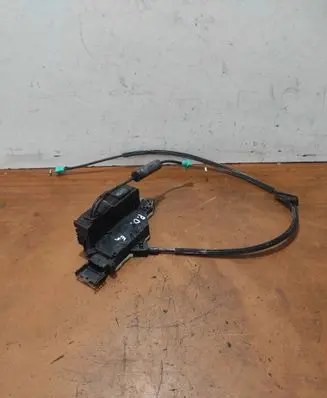 Peugeot 207 CC Front door lock 24099816 24097816 24095816