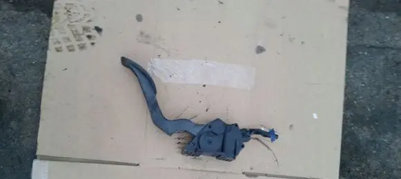 Mazda 2 Accelerator throttle pedal K42387410