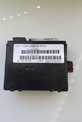 Chrysler Town u0026 Country V Tailgate/trunk control unit/module P68079913AB TRH0971A2602